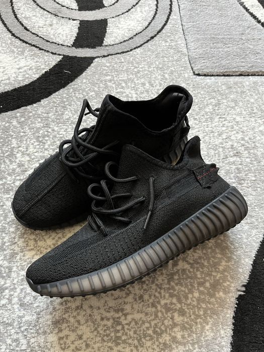 adidas yeezy.
