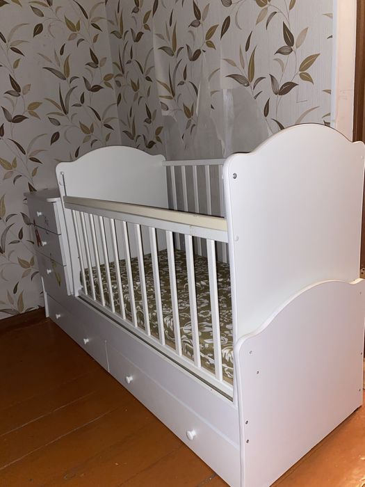 Манеж с комодом