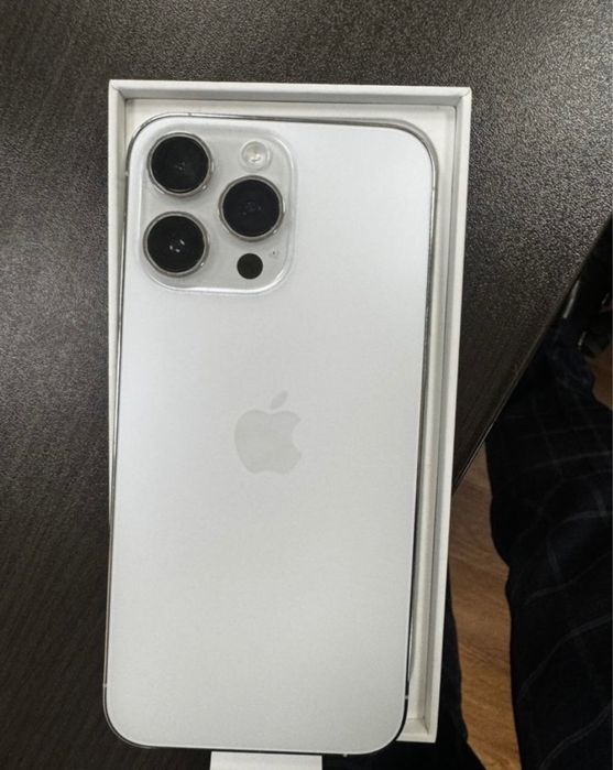 Iphone 14 pro max garantiya aybi yoq 256 yalik 82 batareyka face true