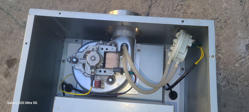 Котел и Газовый калонок запчасть все есть