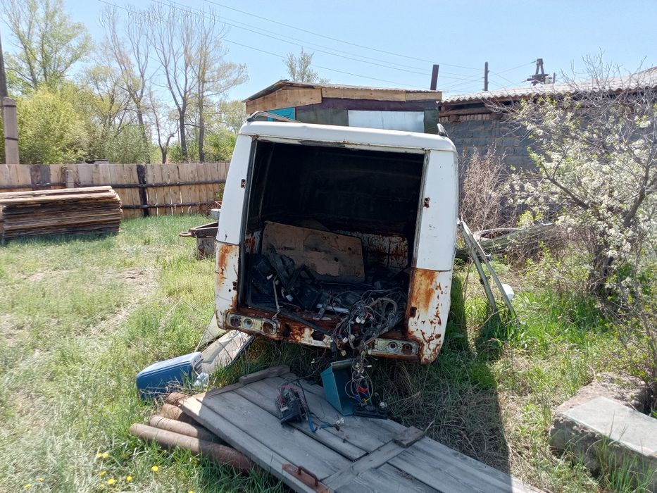 Продам пирожковоз москвич иж .