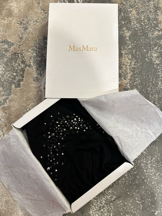 Оригинална блуза с камъни Max Mara, M с кутия