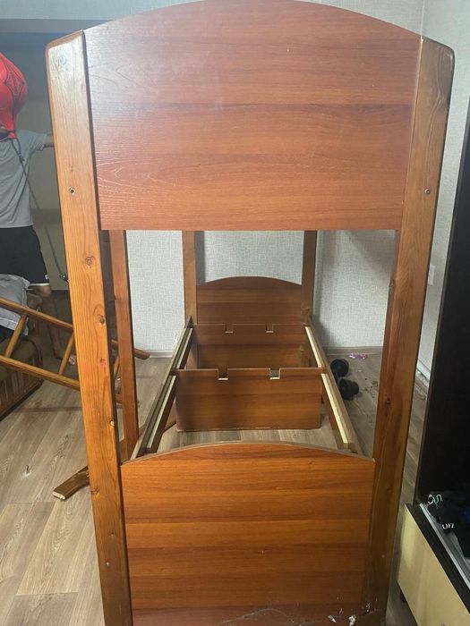 Продам двухъярусная кровать