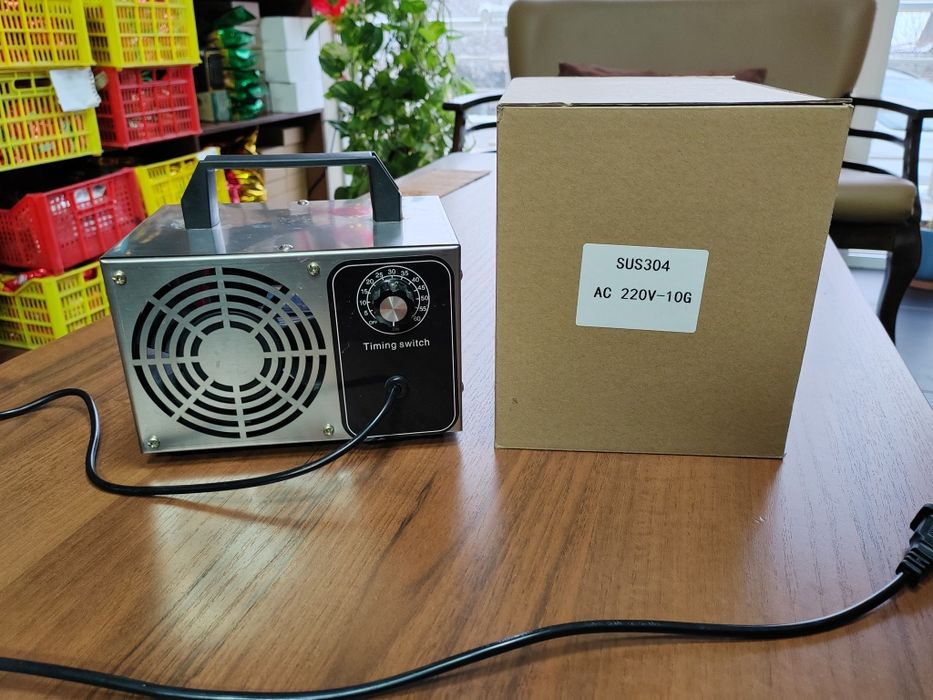 Озонатор воздуха (дезинфектор).