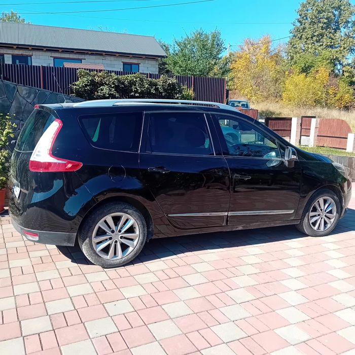 Renault grand scenic