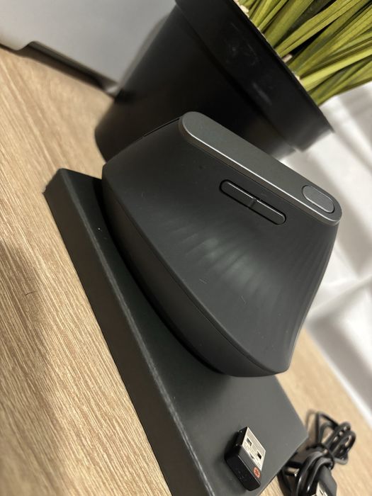 Мишка Logitech MX Master 3S Pale Gray / Мишка Logitech MX Vertical