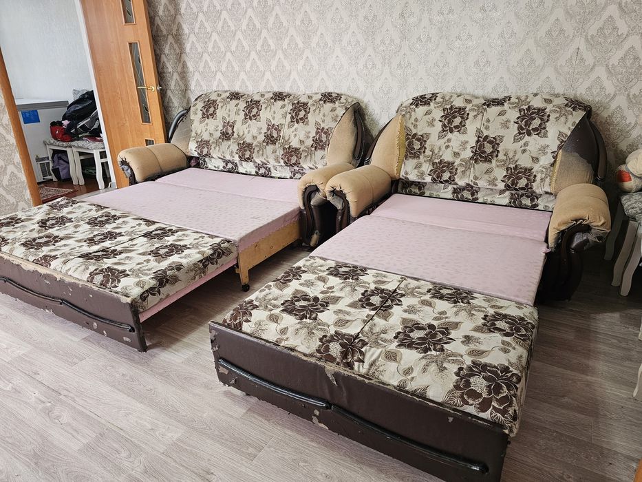 Диван еще маленький диван