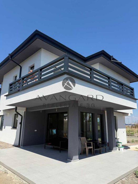 Продава се Къща в с. Радиново, Област Пловдив - 245 кв.м за 1245 €/кв.м - Снимка #12
