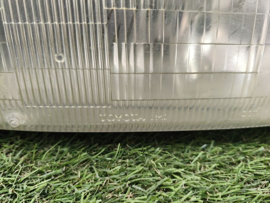 Фара Toyota Camry 10