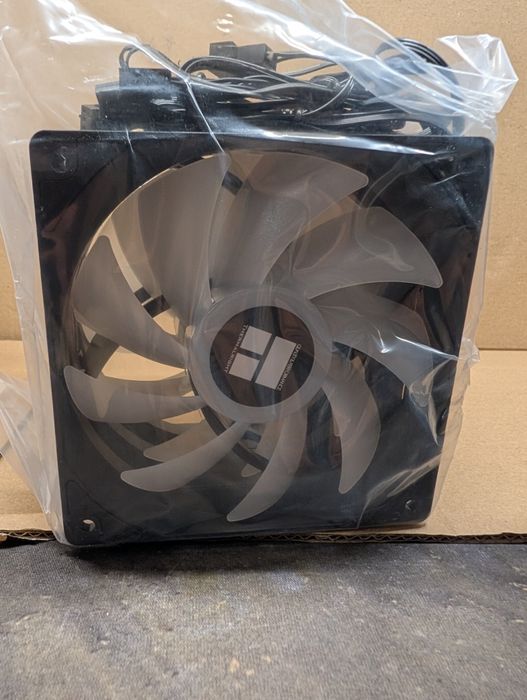 Set de 3 ventilatoare Thermalright  TL-C12C-S negre