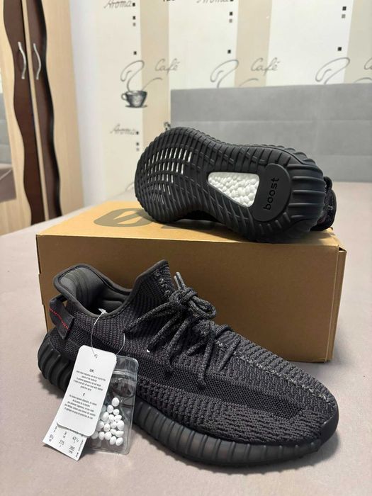 Yeezy 350 v2 Black/White/Blue/gray