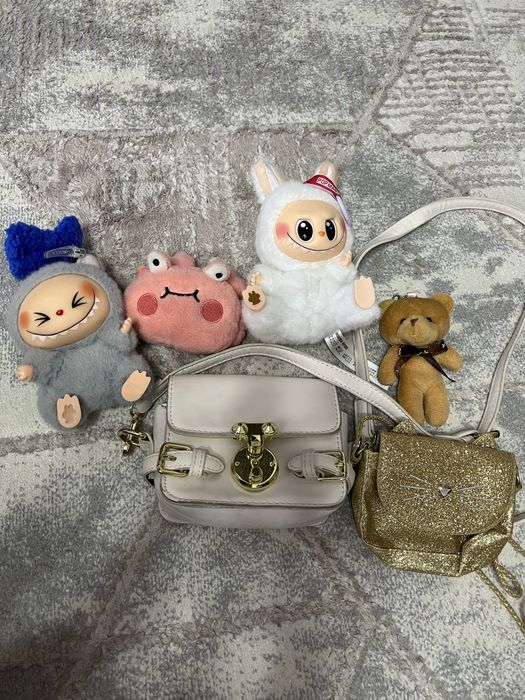 Игрушки мелочи продам