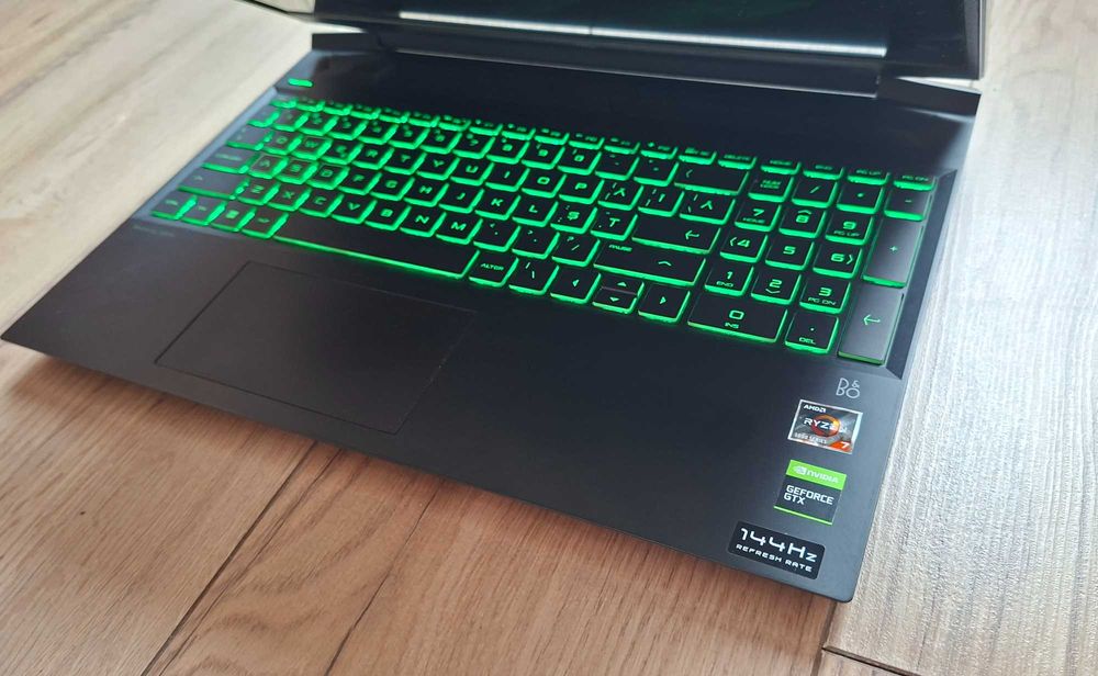 15.6' 144Hz HP Ryzen 7 5800H/NVIDIA 1650 4GB GDDR6/12GB/256GB SSD+1TB