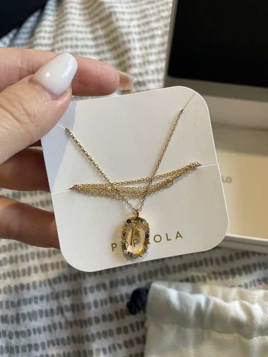 Колие Pdpaola (символ P)