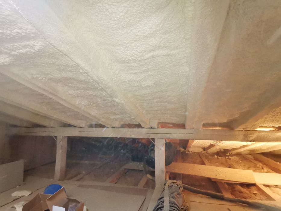 Izolatie/ izolatii/ termica-spuma poliuretanica