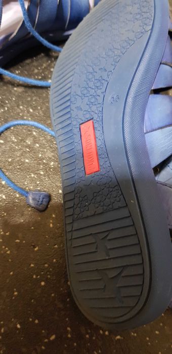Продавам маркови сандали на марката Neosens и Pikolinos