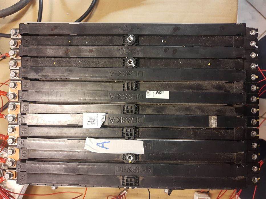 Acumulatori li-ion 12v 180A