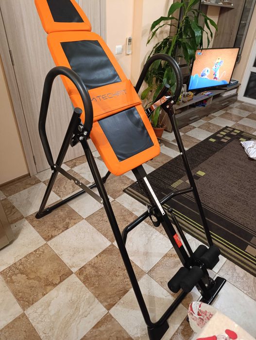 Инверсна лежанка Techfit Pro, Черен/Оранжев