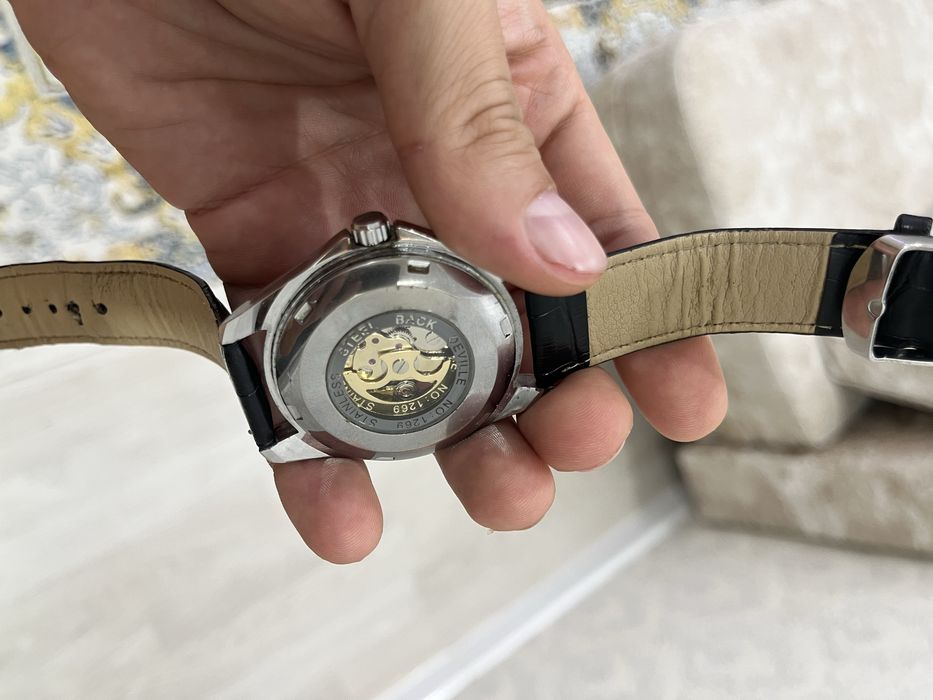 Продам часы TISSOT оригинал