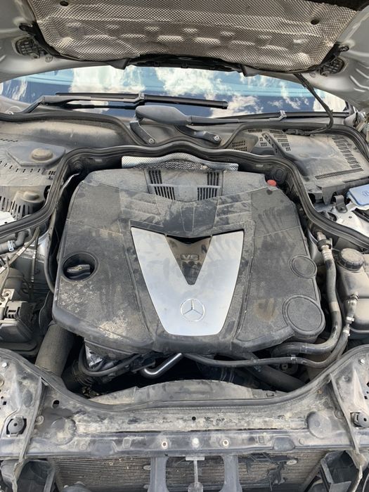 Dezmembrez mercedes E 320 din 2007
