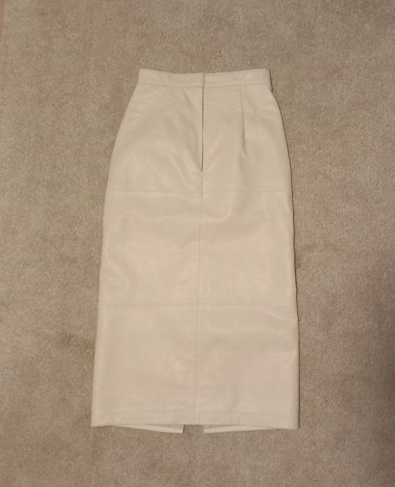 H&M Пола тип молив с цепка, Кремав цвят, 36 размер