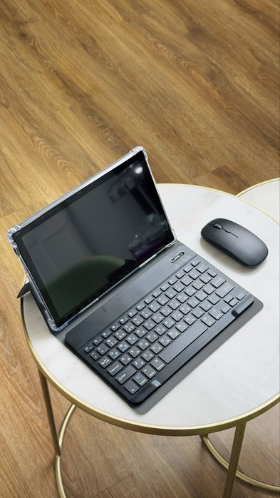 Планшет j2000