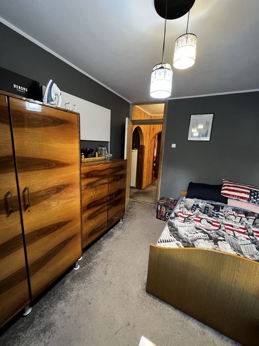 Apartament 3 camere decomandat etaj 1