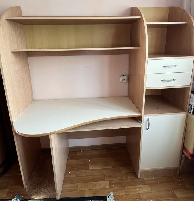 Стол компьютерный