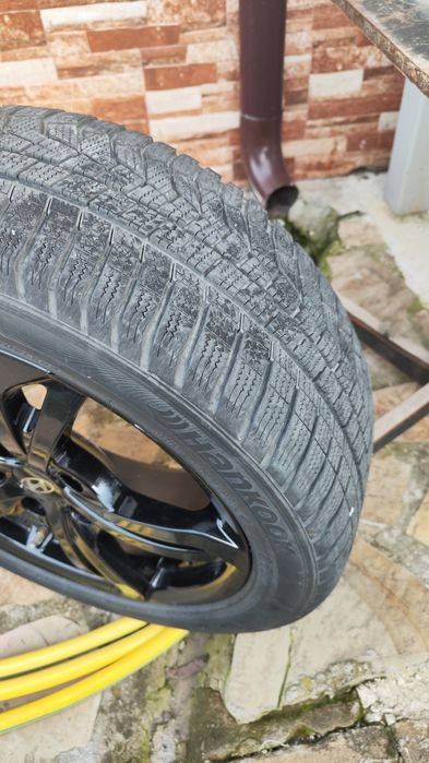 Продавам оригинални джанти за Hyundai Conna