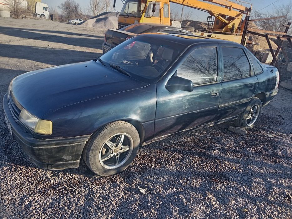 Продам опель вектра а 1.6