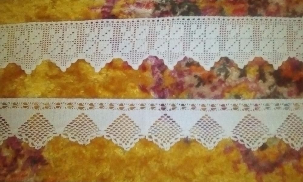 Obiecte din macrameu cu o vechime de peste 60 de ani