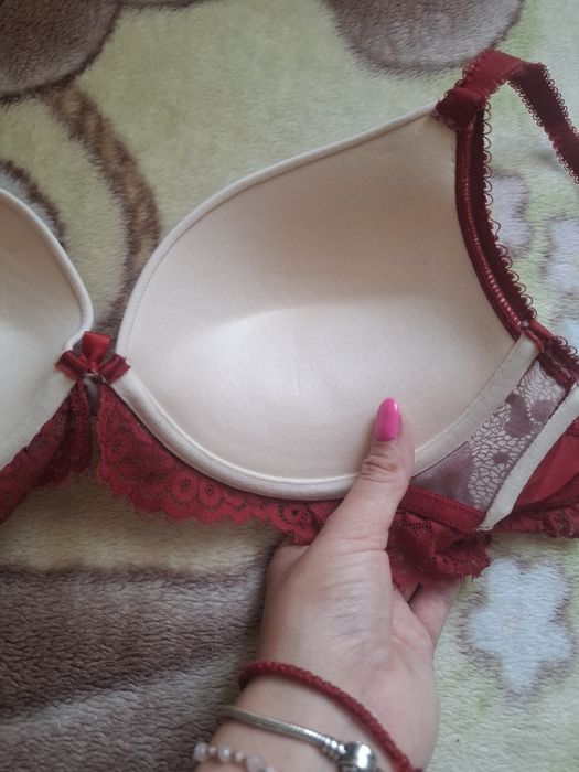Нов дамски сутиен Hunkemoller