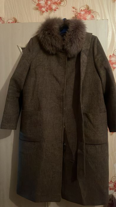 Пальто почти новый