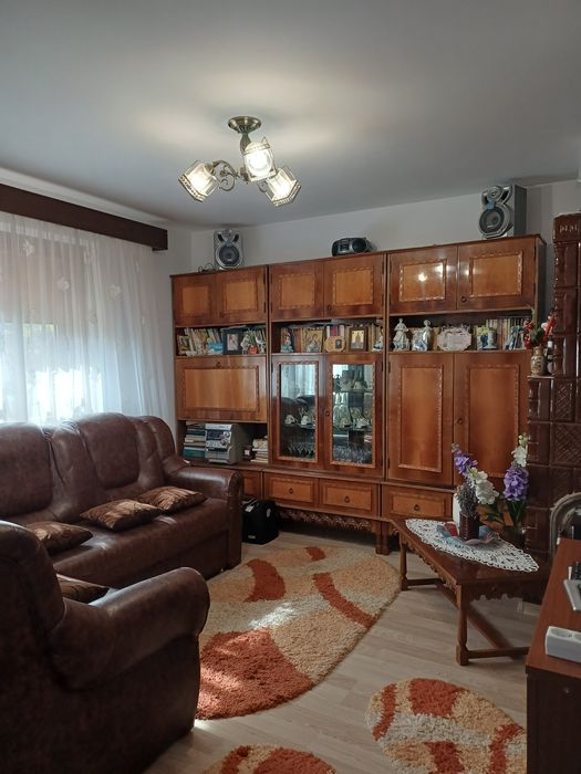 Cartier Românești, iesire sore Podari, 255mp+casa 90mp!