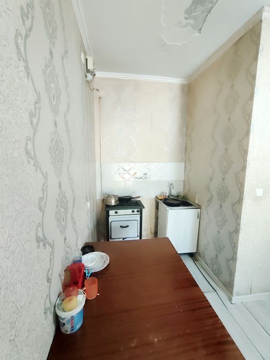 Продам 1/1/4 Чилонзор 20 квартал. Малосемейка