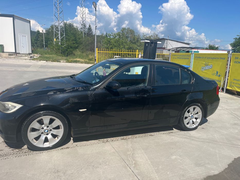 BMW E90 2007 година