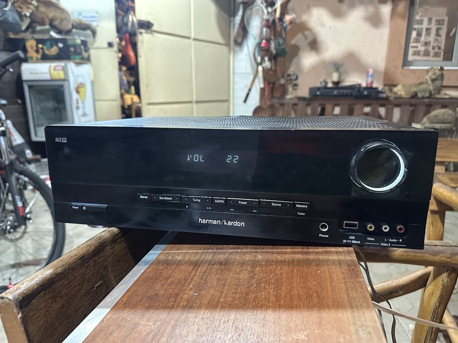 Amplituner HarmanKardon AVR70