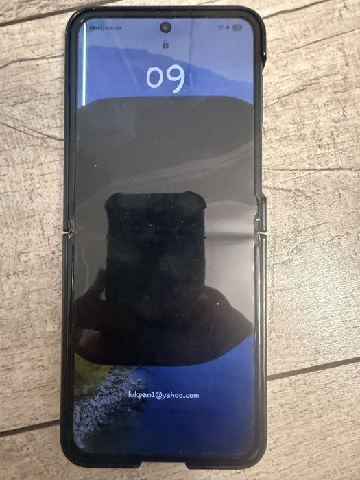 Galaxy flip 4, экран сломан