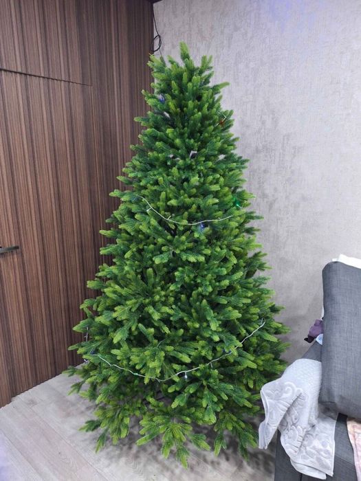 Yangi yil premium archasi