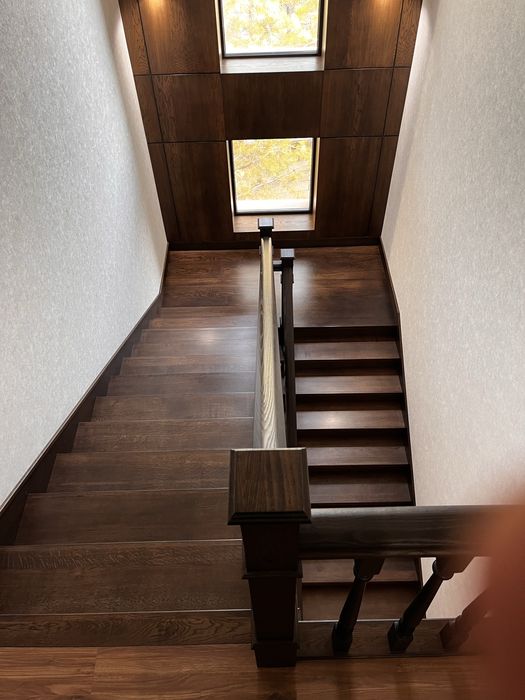 Установка дверей,установка лестниц