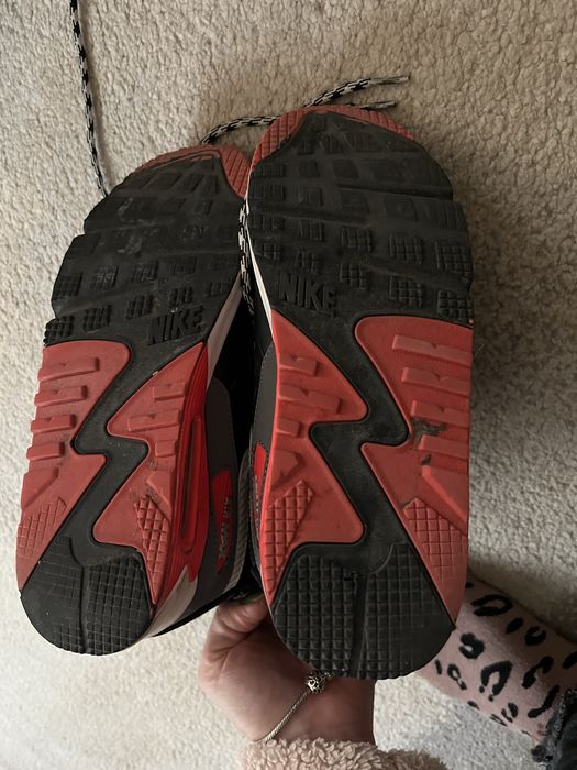 Маратонки Nike air max номер 40