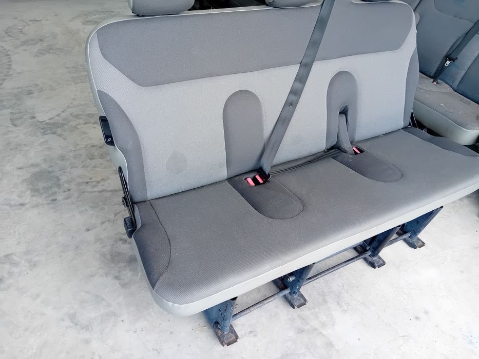 Седалка  тройка за Виваро / Трафик / Vivaro / Traffic