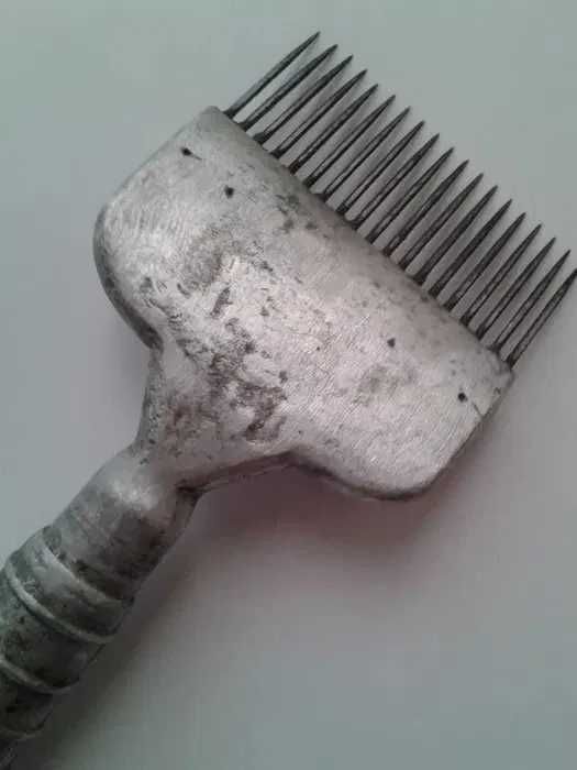 Apicole- Furculita Apicola anii 60 pentru descapacit RARA