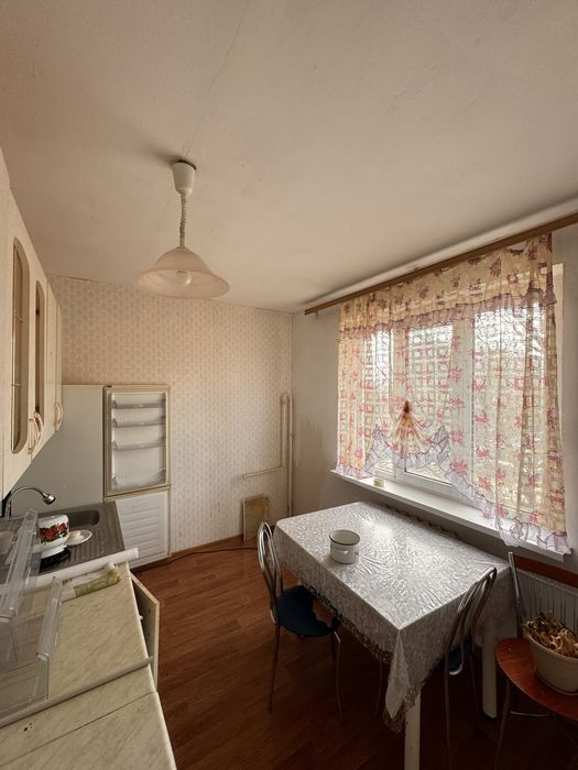 Продам 2 комн квартиру в 10 микрорайоне 7 доме