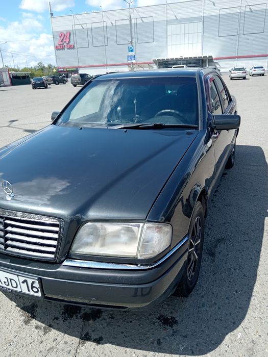 Mercedes benz c180