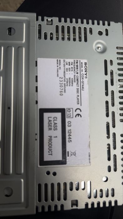 Магнитола sony оригинла и AUX USB и диск