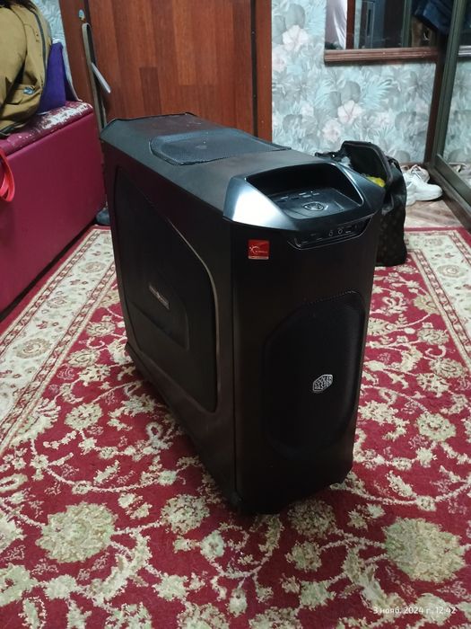 Корпус компьютерный Cooler master CM Stacker 830