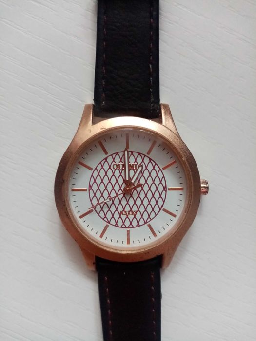 Наручные часы женские