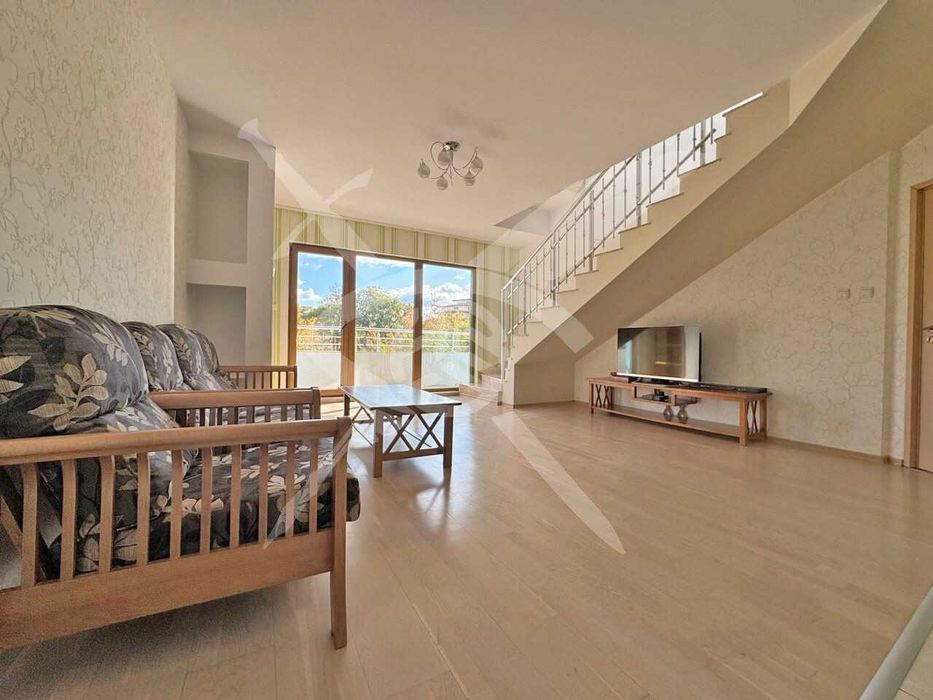 Продава се Многостаен апартамент в к.к. Слънчев бряг - 360 кв.м за 598 €/кв.м - Снимка #4