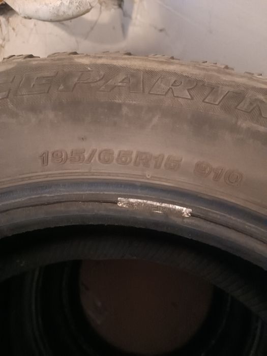 Продам срочно зимние резины